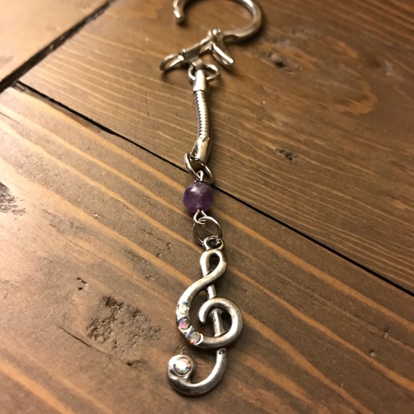 π‘Host Pick!π‘Treble Clef Charm 4 bag or wallet π΅ - Picture 3 of 4